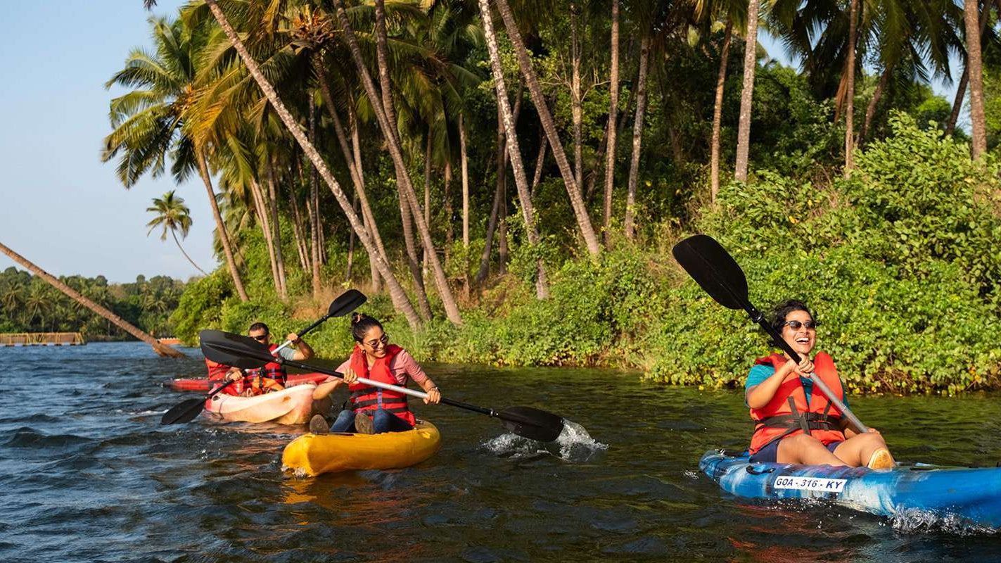 Backwater Kayaking: Chapora River Escape For Two