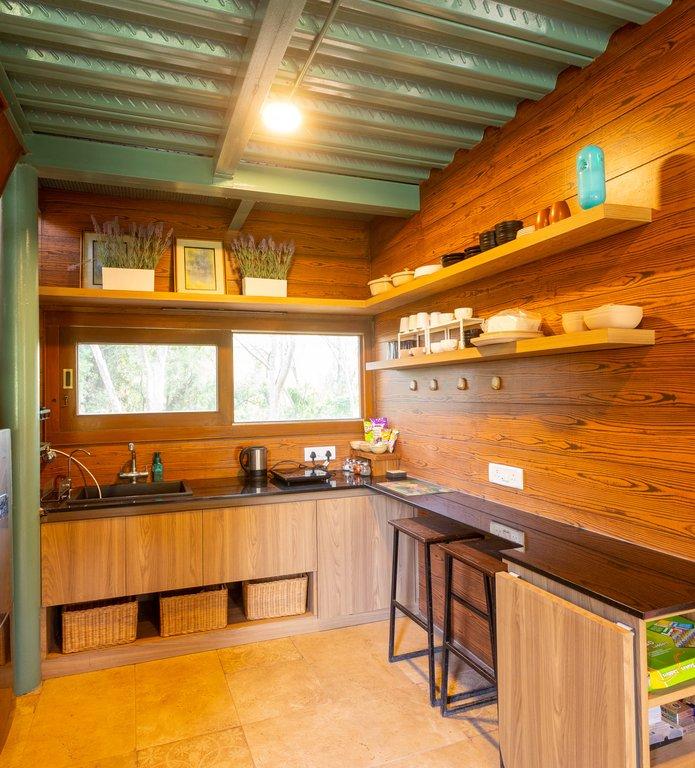 Firefly Treehouse Stay: A Quiet Escape in Nature For Two