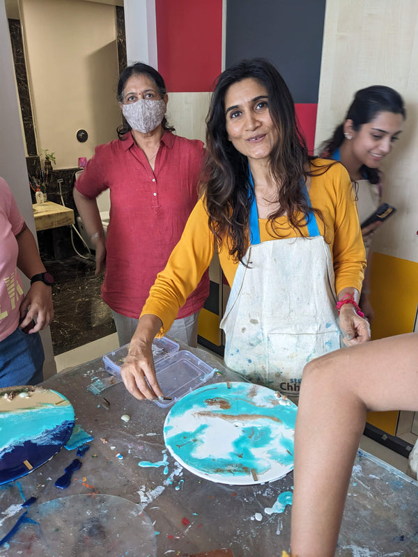 Create Your Own Resin Ocean Clock Experience For Two