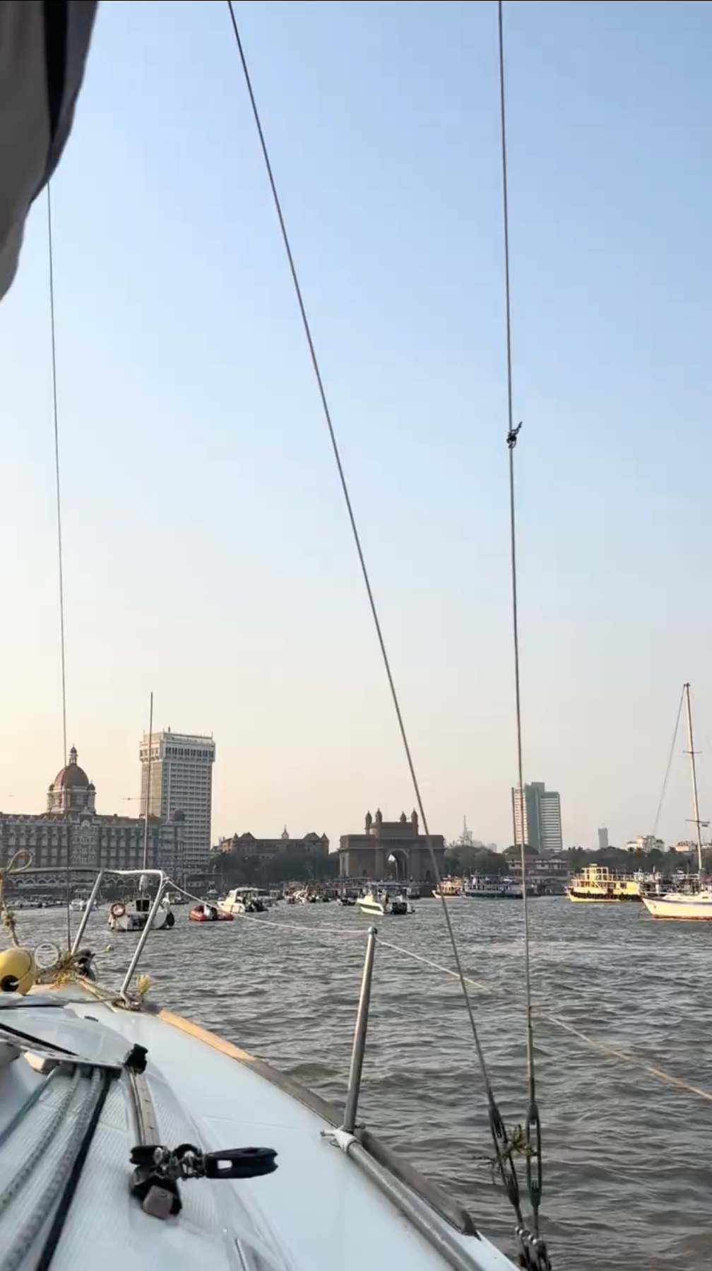 Celebration Sails: A Personalized Yacht Experience for 4