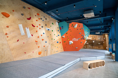 Bouldering For One