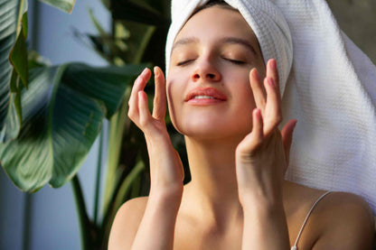 Glow & Detox: 7-Day Skin Reset Experience